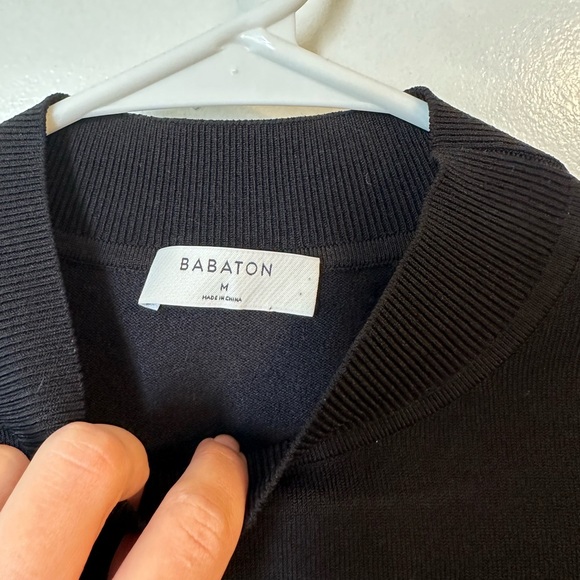 Aritzia Babaton Mockneck Top - Picture 3 of 3